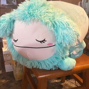 18” Joelle Sleep Mallow